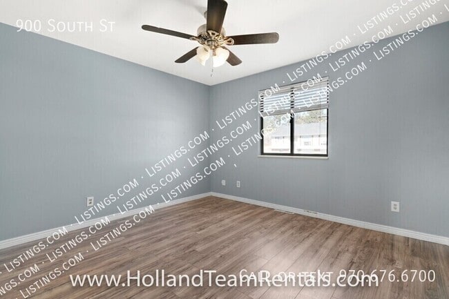 Building Photo - 900 South St