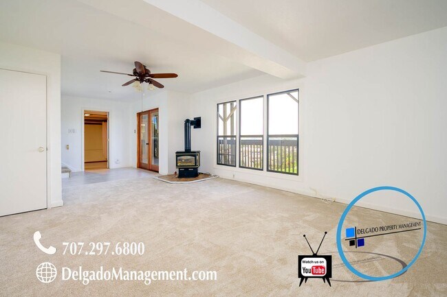Building Photo - Benicia - Panoramic view home!