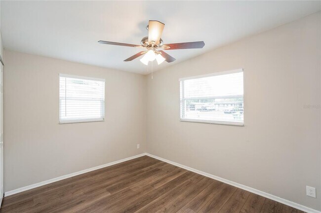 Building Photo - 8716 78th Pl