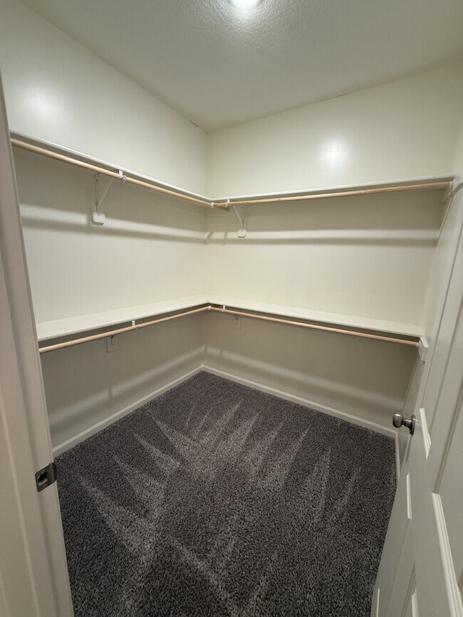 Building Photo - 7909 NW 124 St