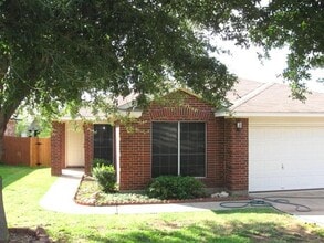 Building Photo - 8920 Corran Ferry Dr
