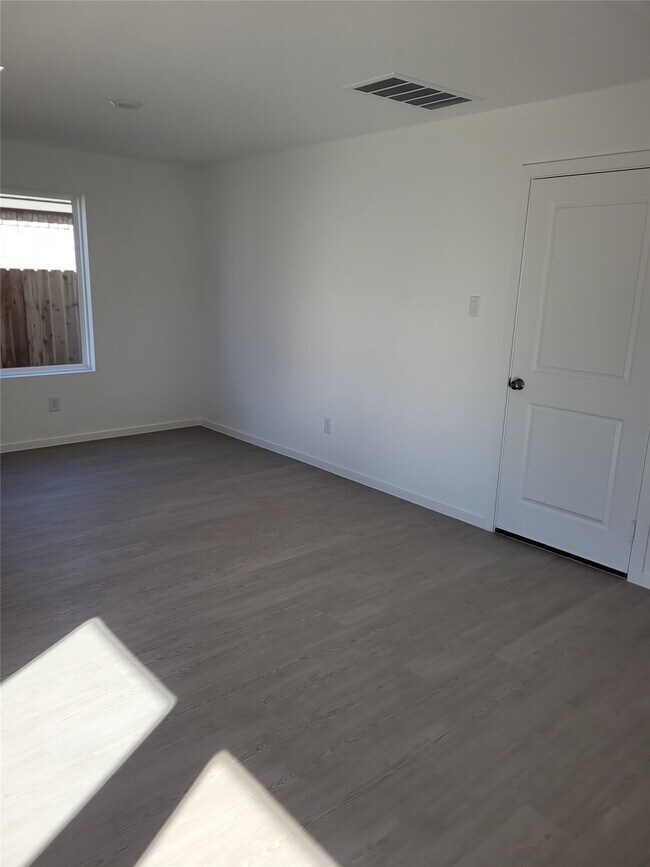 Building Photo - 9011 Arctic Rockfish Dr