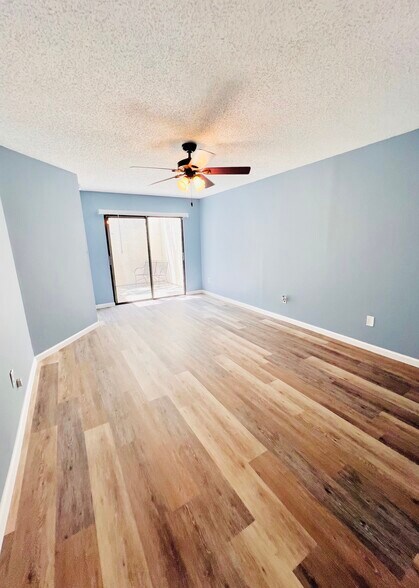 Building Photo - 13903 LAZY OAK DRIVE