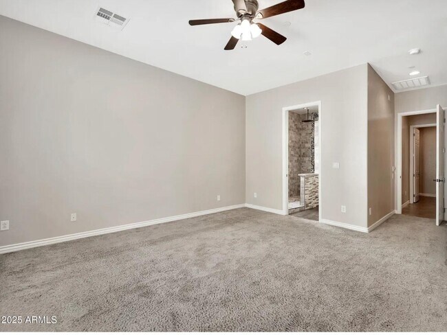 Building Photo - 3220 N 136th Dr