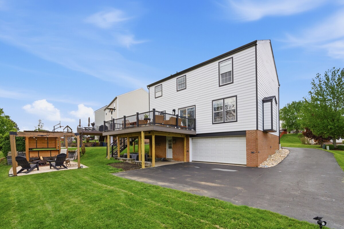 Building Photo - 316 Bridlewood Ct