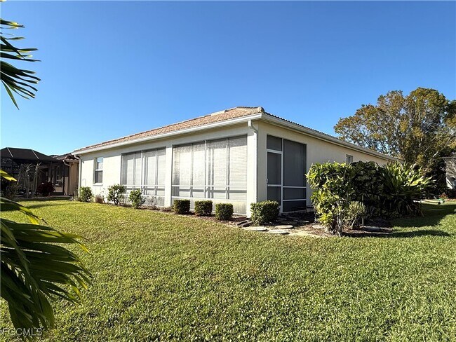 Building Photo - 11081 Lakeland Cir