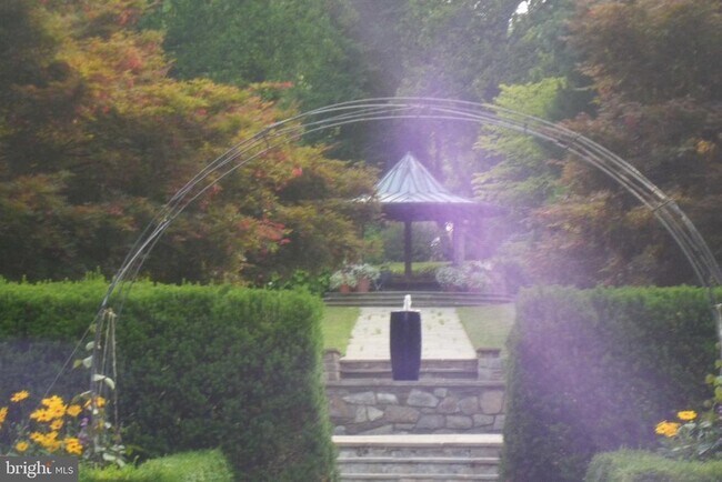 Building Photo - 3808 Delano St