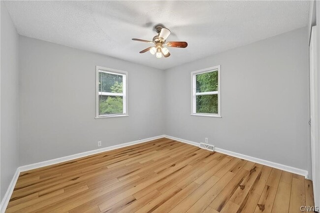 Building Photo - 9541 Horseshoe Island Rd