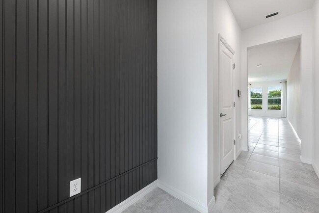 Building Photo - 6096 Rancho Ln