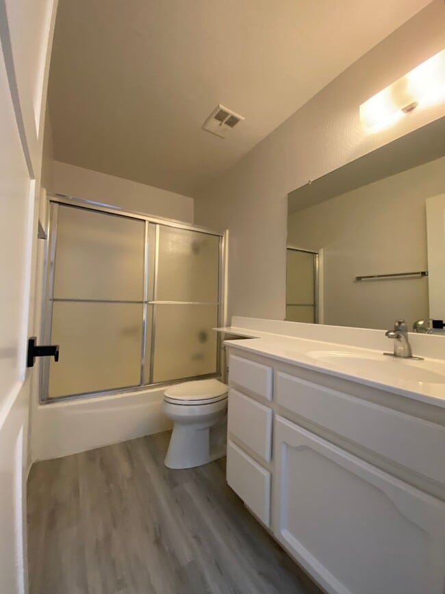 Building Photo - Cambrian 3 bed 2.5 bath townhouse available!