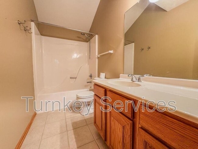 Building Photo - 15222 Curtis Ave