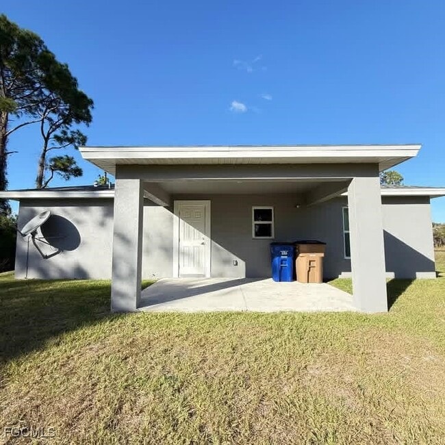 Building Photo - 575 Oakshire Ln