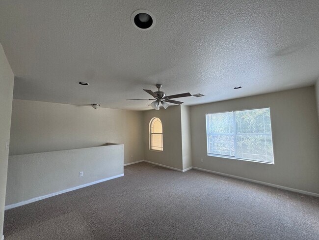 Building Photo - 2201 Riley Dr