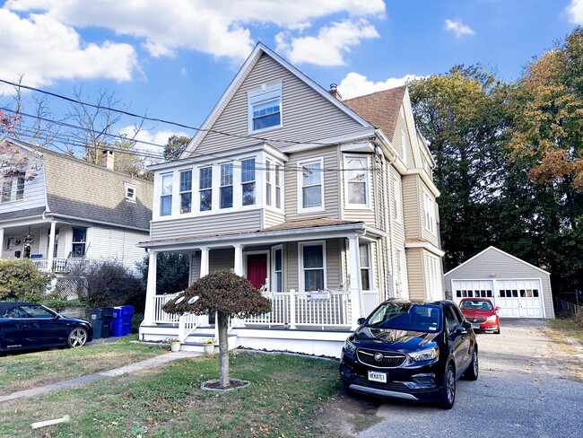 Building Photo - 76 Nichols Ave