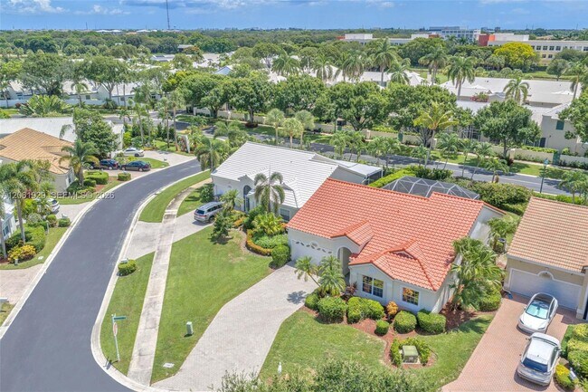 Building Photo - 17194 Ventana Dr