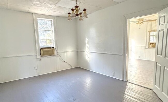 Building Photo - 3051 Wells St