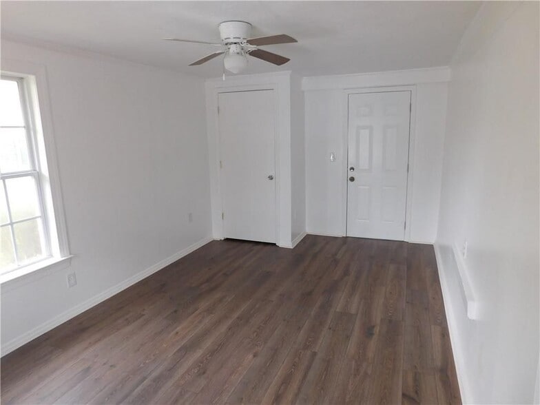 Building Photo - 2174 Whites Mill Rd