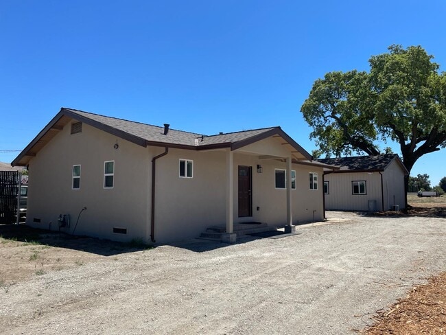 Primary Photo - 230 Miramonte Ave