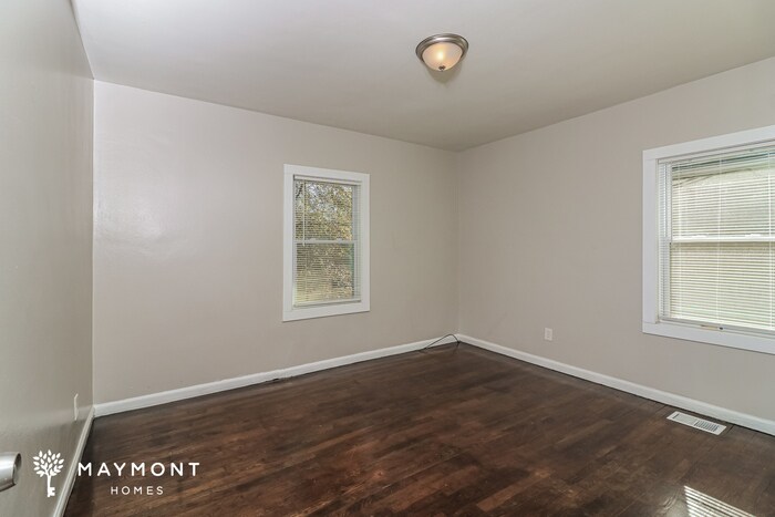 Building Photo - 1381 Benteen Way SE