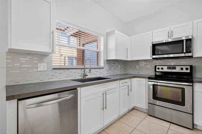 Building Photo - 8425 NW 141st Terrace