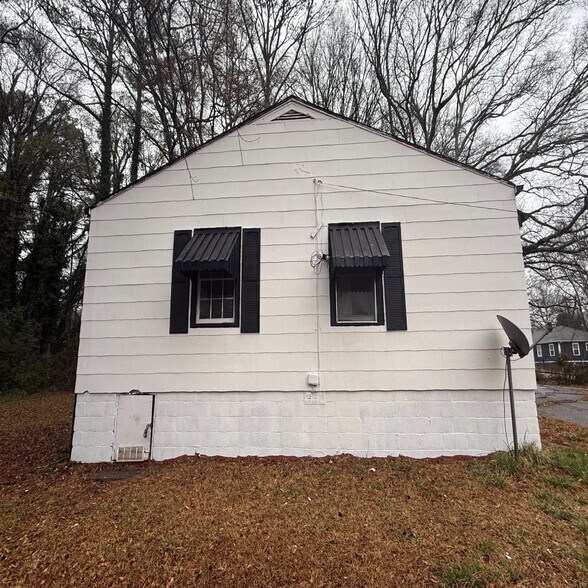 Building Photo - 1687 Beechwood Blvd SW