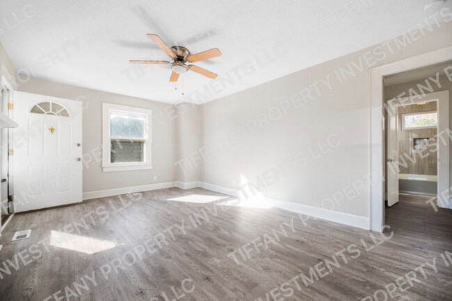 Building Photo - 457 Cherryville Rd