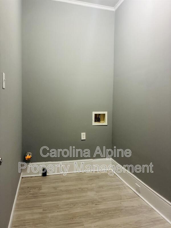 Building Photo - 910 Walnut St