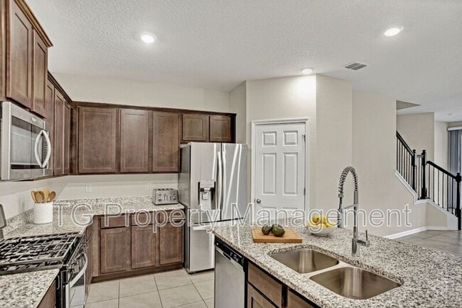 Building Photo - 443 Coastline Way