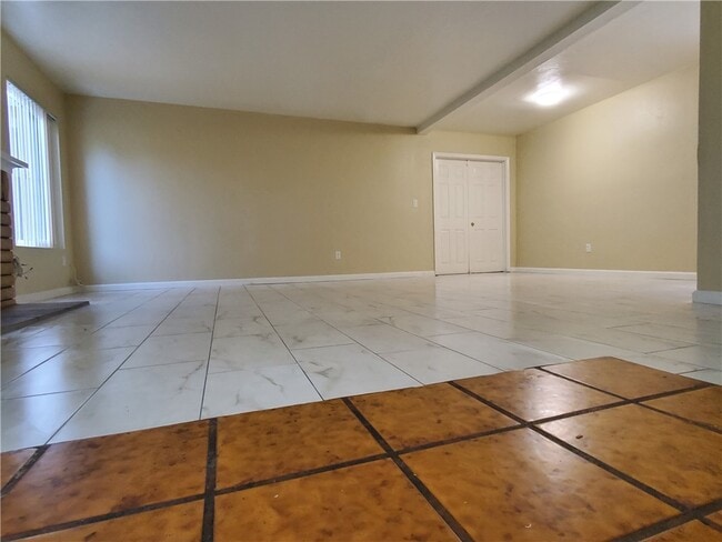 Building Photo - 16584 Lorelei Ln