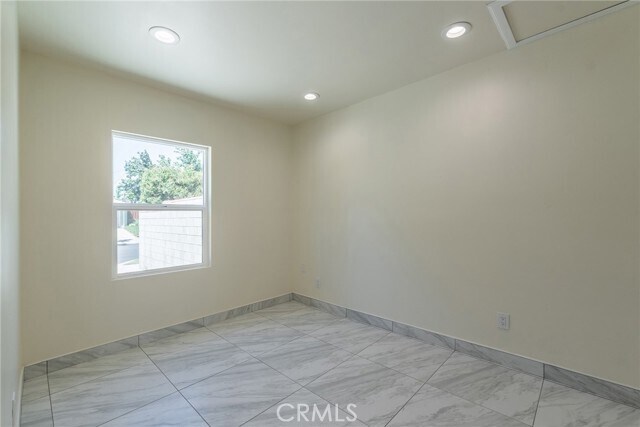 Building Photo - 1700 Lima St