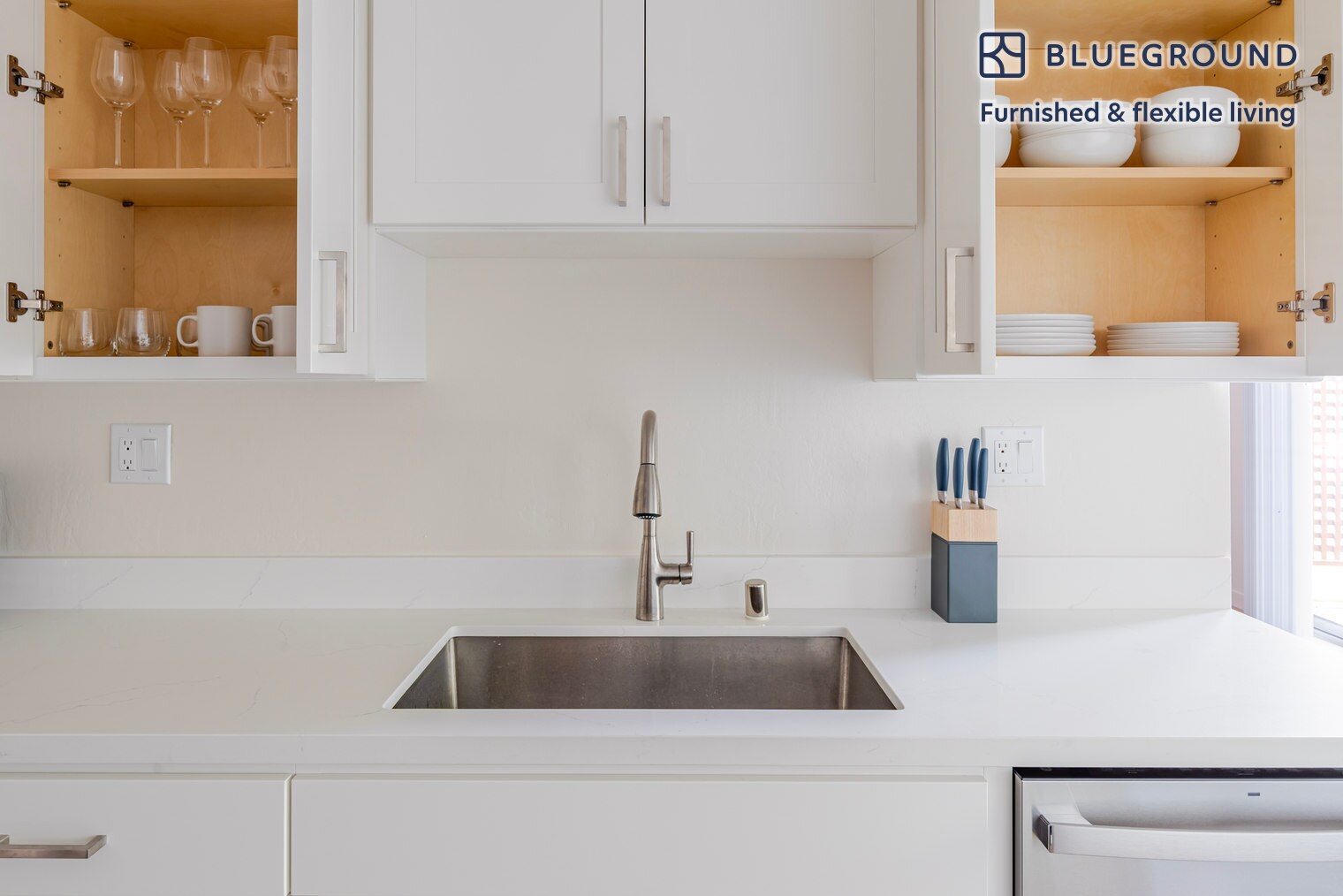 Building Photo - 2721 Midtown Ct