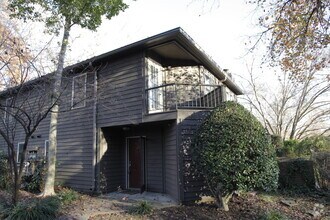 Building Photo - 2bd/2.5bth home in Southpark! Location, Lo...