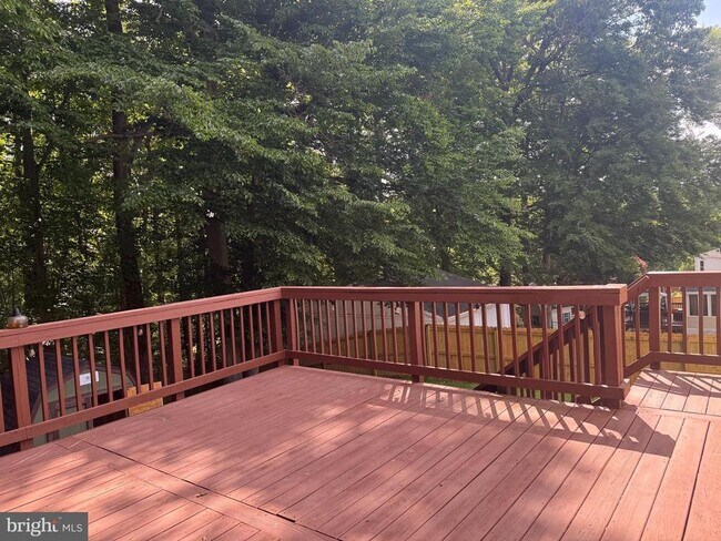 Building Photo - 5570 Rowser Dr