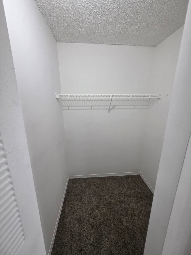 Building Photo - 4175 N Haverhill Rd