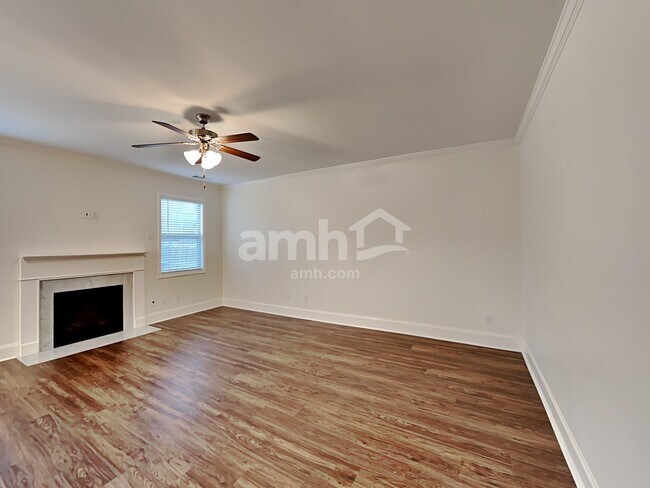 Building Photo - 213 Orchard Trail