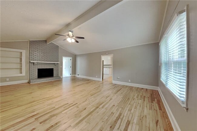 Building Photo - 605 Huckleberry Rd