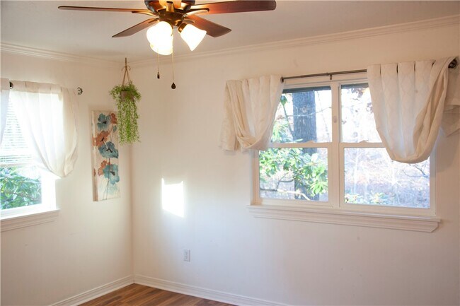 Building Photo - 34 Basore Dr