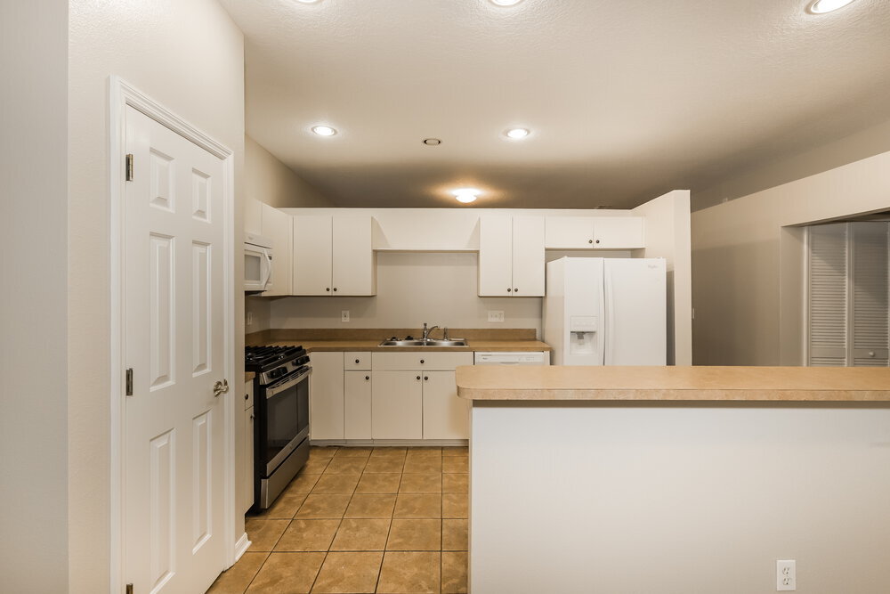 Building Photo - 619 Wave Crest Cir