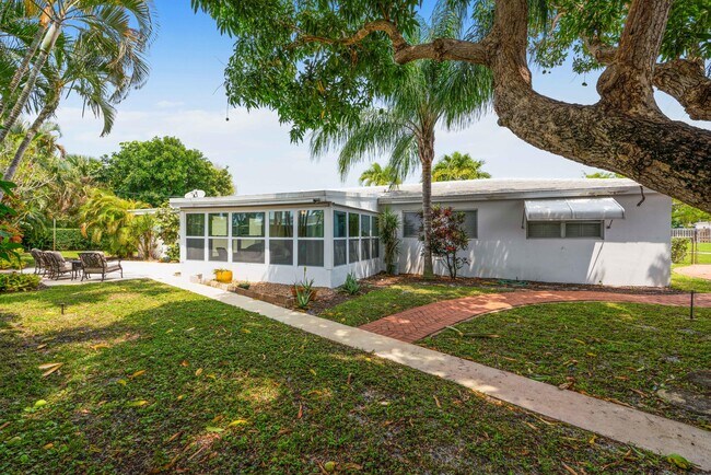 Building Photo - 655 Kingfish Pl