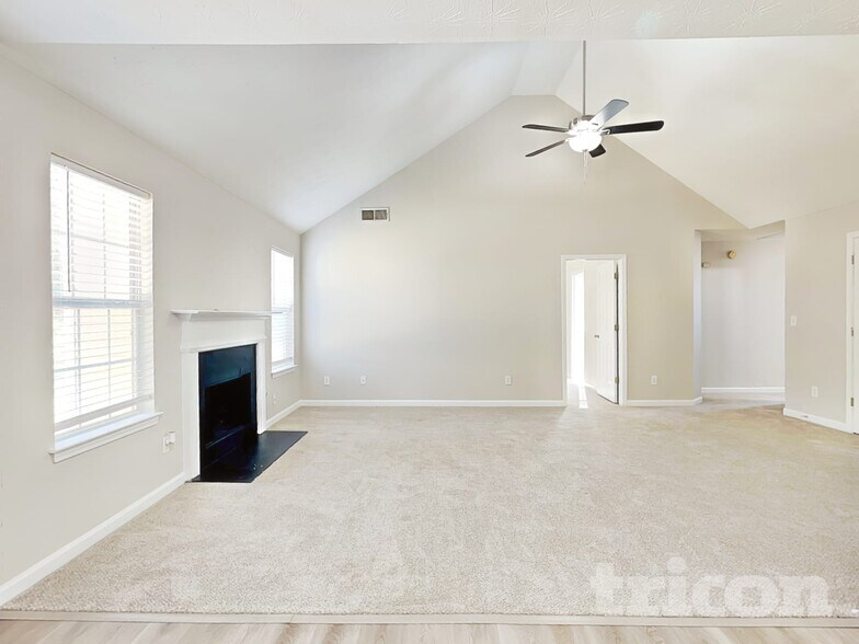 Building Photo - 25 Zebulon Pl