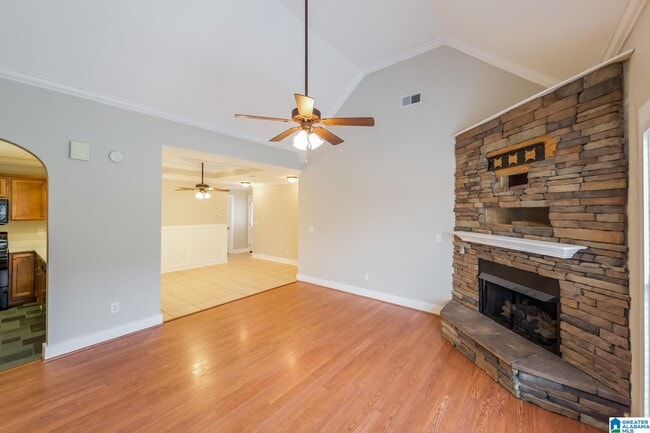 Building Photo - 124124 Rossburg Dr