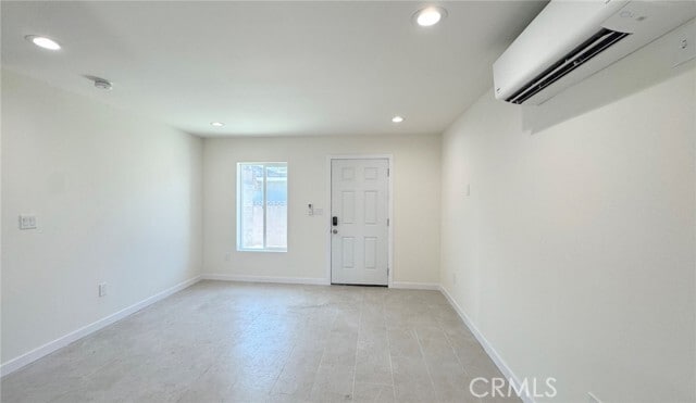Building Photo - 284 N Palm Ave