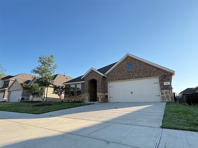 Building Photo - 610 Union Dr