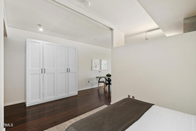 Building Photo - 1155 S Grand Ave