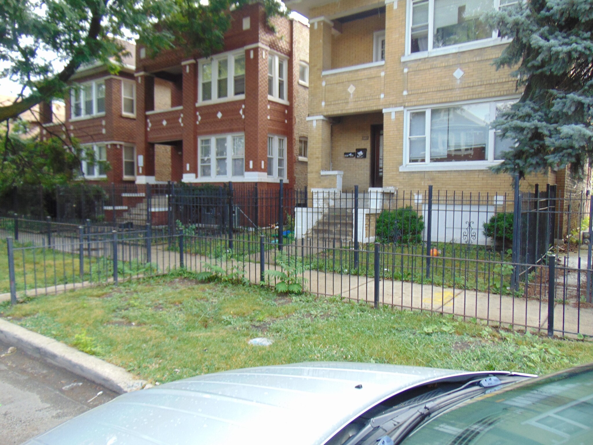 Building Photo - 6729 S Artesian Ave