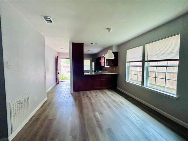 Building Photo - 529 Guerin Dr