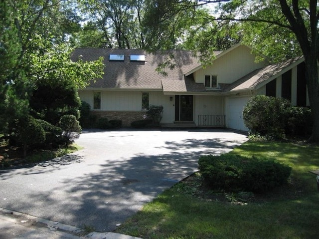 Primary Photo - 2585 Longmeadow Dr