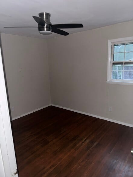 Bedroom - 5345 Orchard Pl