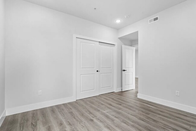 Building Photo - 1108 W Dauphin St