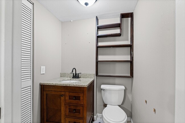 Building Photo - 4512 Salem Dr